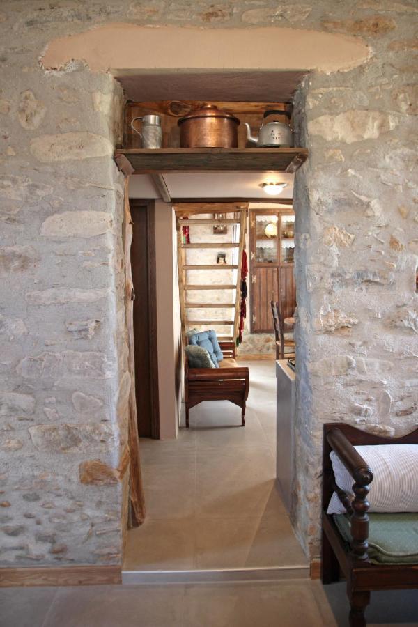 Laini Guest Houses Kouloukouthiana ภายนอก รูปภาพ