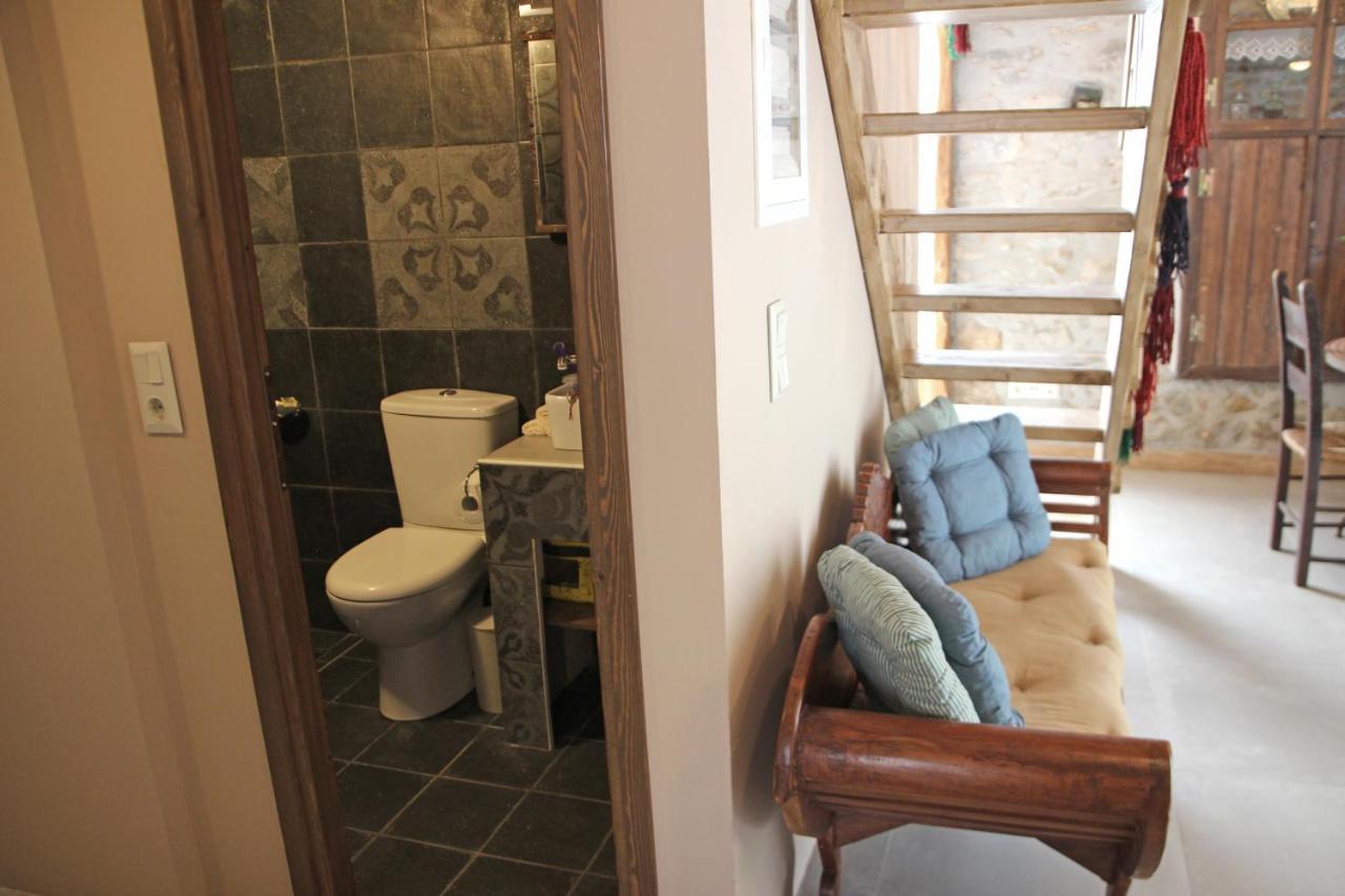 Laini Guest Houses Kouloukouthiana ภายนอก รูปภาพ