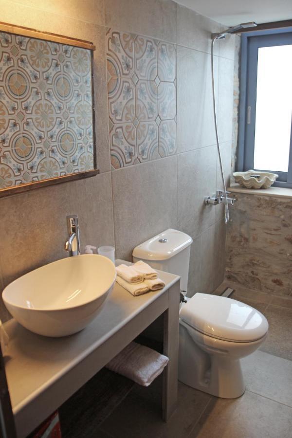 Laini Guest Houses Kouloukouthiana ภายนอก รูปภาพ