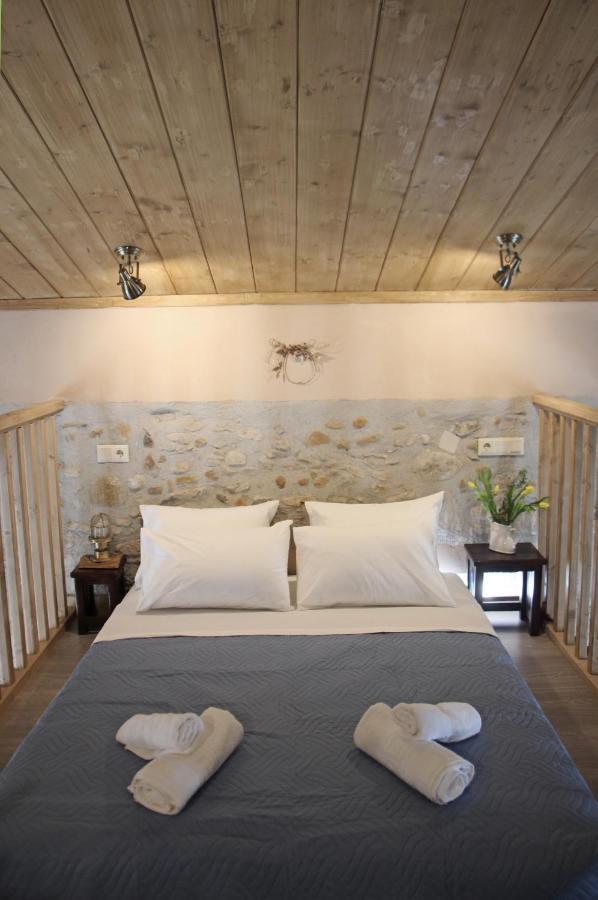 Laini Guest Houses Kouloukouthiana ภายนอก รูปภาพ