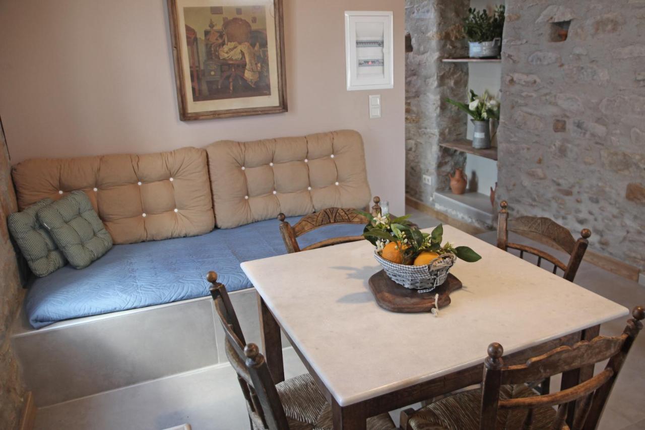 Laini Guest Houses Kouloukouthiana ภายนอก รูปภาพ