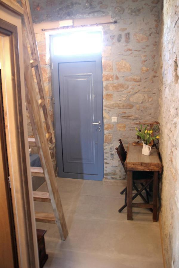 Laini Guest Houses Kouloukouthiana ภายนอก รูปภาพ