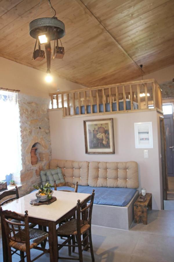 Laini Guest Houses Kouloukouthiana ภายนอก รูปภาพ